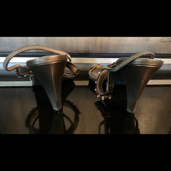 Bisou Bisou Vintage Strappy Sandal w Bead detail - Picture 3 of 4